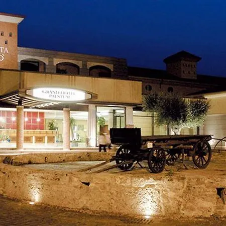 Grand Paestum