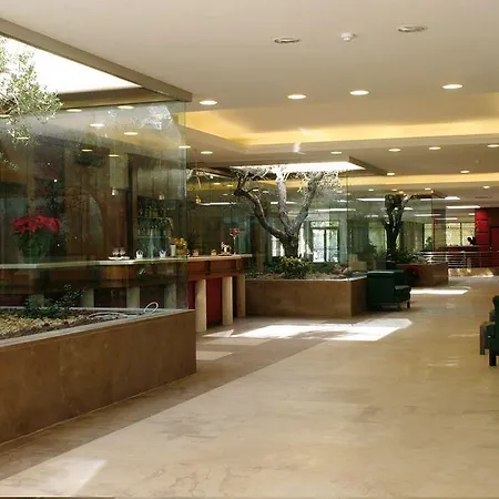 Grand Hotel