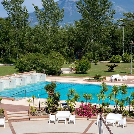 Grand Hotel 4*