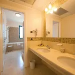 Hotell Grand 4*